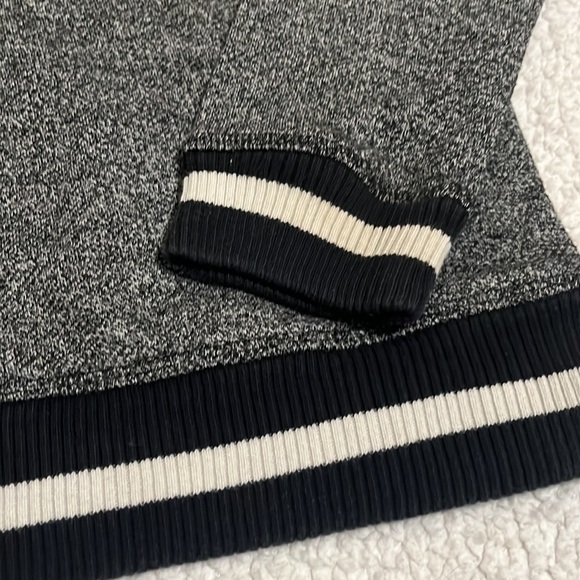 ⚫️Boys Sears Sweater size 10-12 - Picture 2 of 4